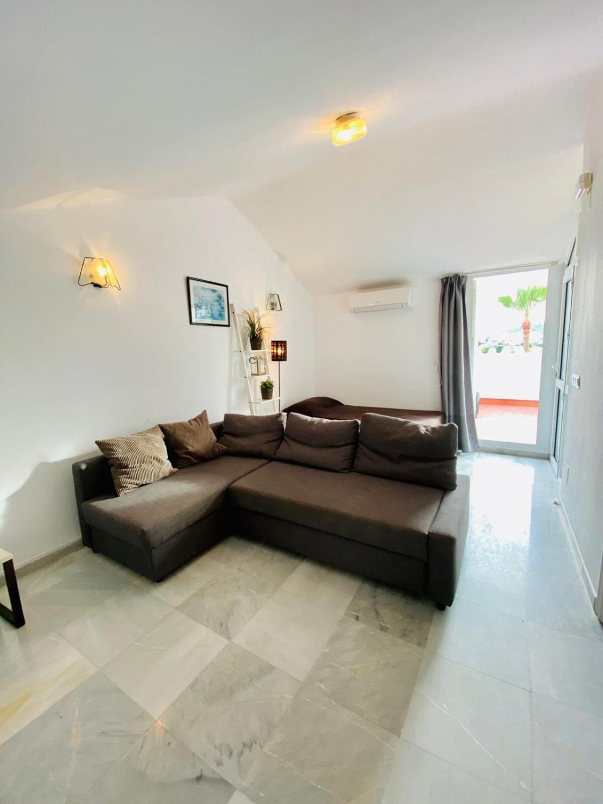 Apartamento Con Piscina En Las Rosas De Capistrano Nerja Exterior photo